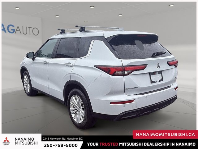 2022 Mitsubishi Outlander ES-4