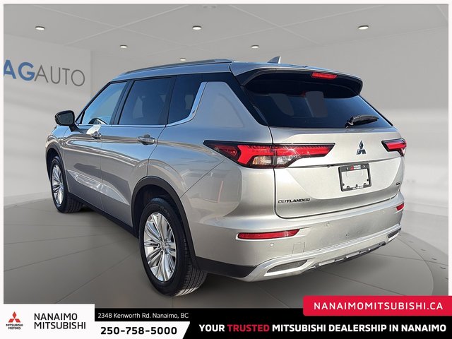 2023 Mitsubishi Outlander SE-3