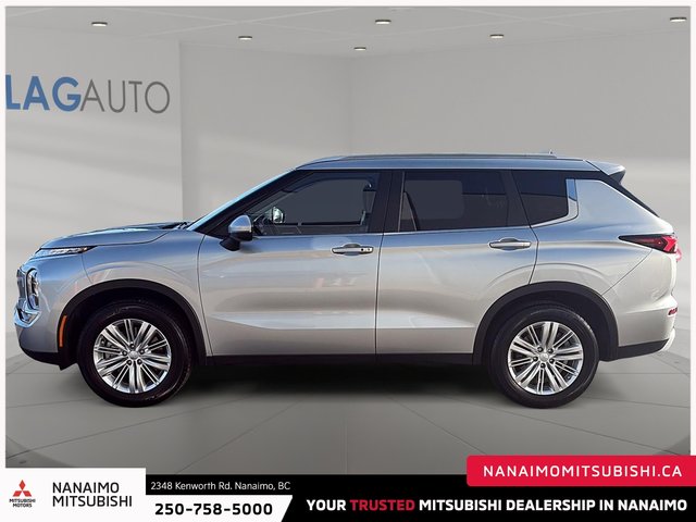 2023 Mitsubishi Outlander SE-4