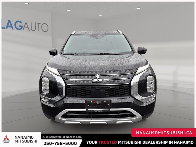 2023 Mitsubishi Outlander LE-2