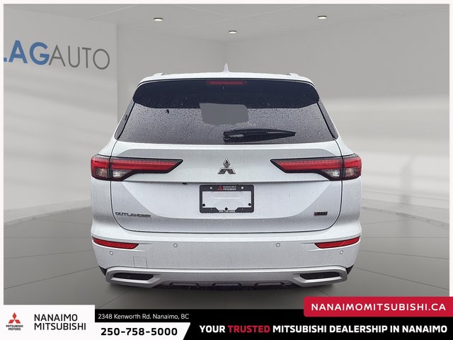 2024 Mitsubishi Outlander SE-4