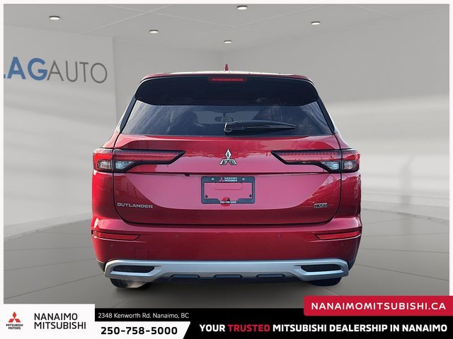 2024 Mitsubishi Outlander LE-2