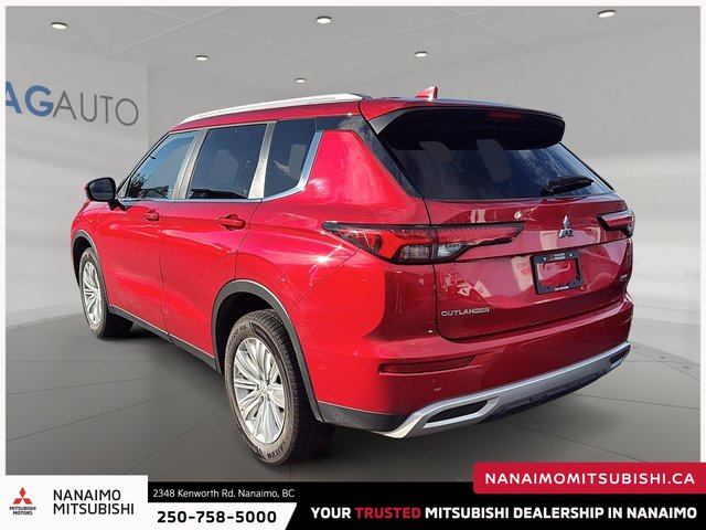 2024 Mitsubishi Outlander LE-4