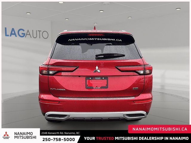 2024 Mitsubishi Outlander LE-3