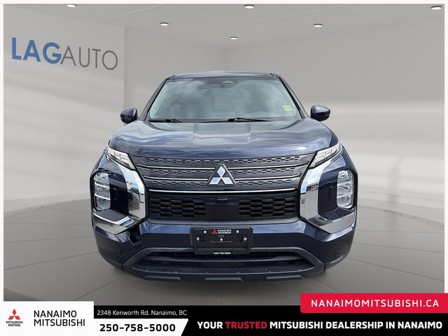 2024 Mitsubishi Outlander ES-2