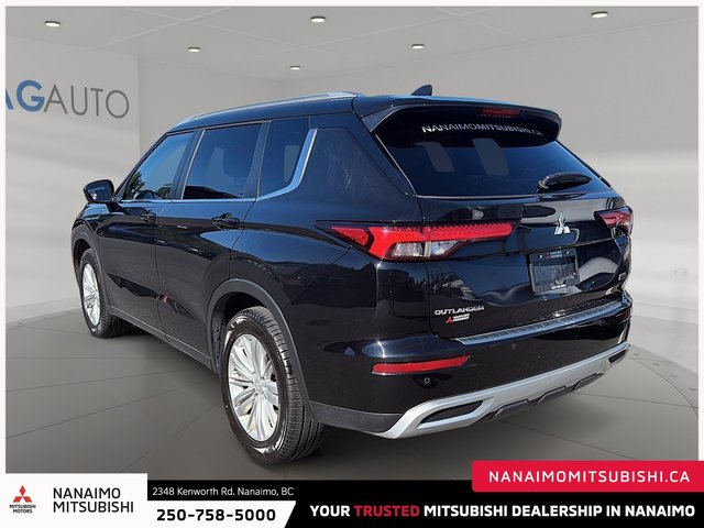 2024 Mitsubishi Outlander SE-4