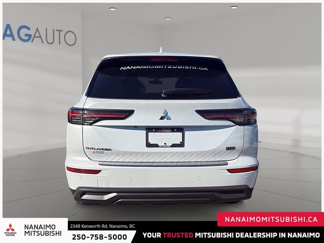 2025 Mitsubishi Outlander ES-3