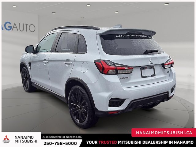 2023 Mitsubishi RVR SE-4