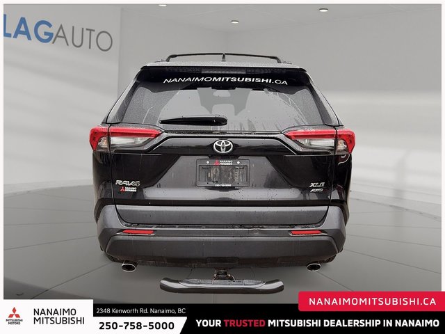 2021 Toyota RAV4 XLE Premium-3