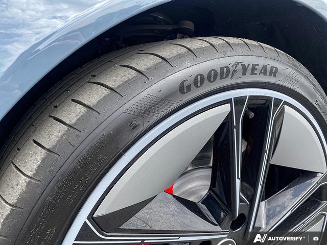 Audi RS E-TRON GT  2022-6