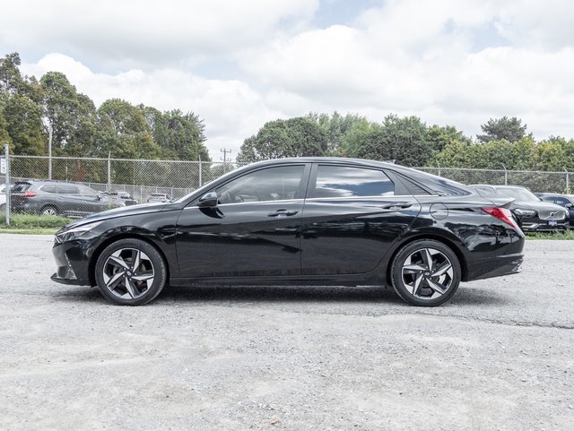 2023 Hyundai Elantra Luxury-2