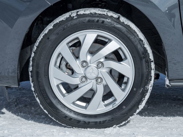 2024 Mitsubishi Mirage ES CVT-3