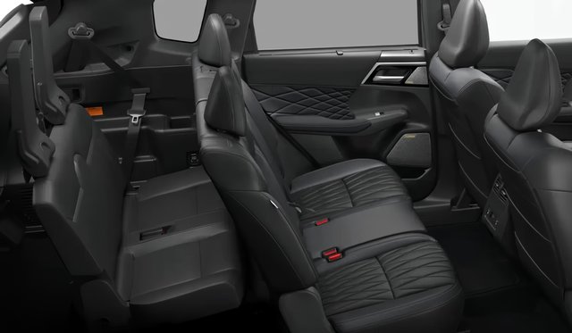 2026 Mitsubishi Outlander Plug-In Hybrid GT NOIR S-AWC-4