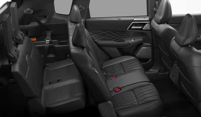 2026 Mitsubishi Outlander Plug-In Hybrid GT NOIR S-AWC-3