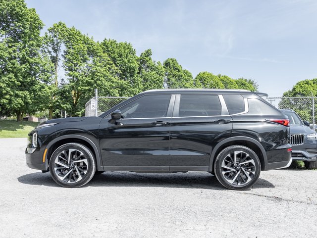 2022 Mitsubishi Outlander LE S-AWC-2