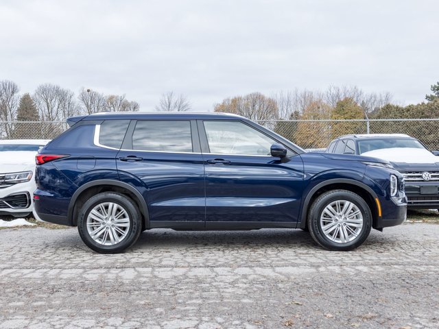 2024 Mitsubishi Outlander LE S-AWC-4
