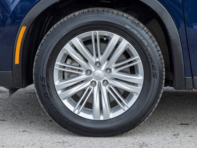 2024 Mitsubishi Outlander LE S-AWC-3