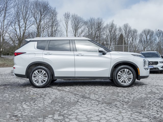 2024 Mitsubishi Outlander SE S-AWC-4