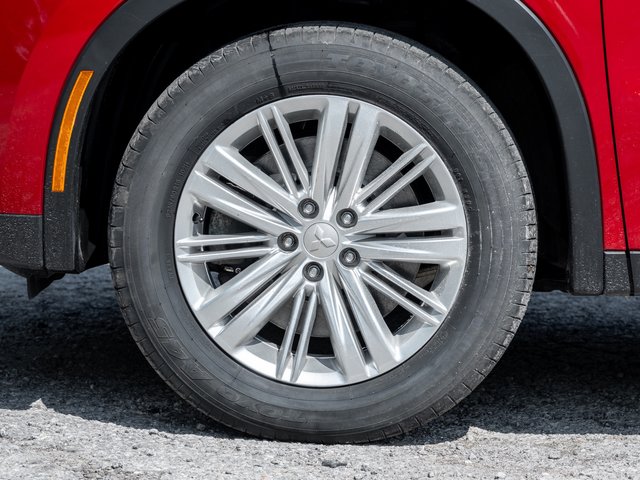 2024 Mitsubishi Outlander LE S-AWC-3
