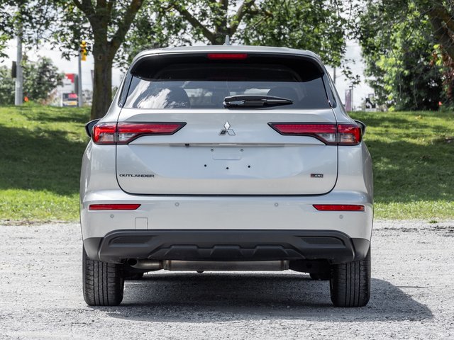 2024 Mitsubishi Outlander ES S-AWC-5
