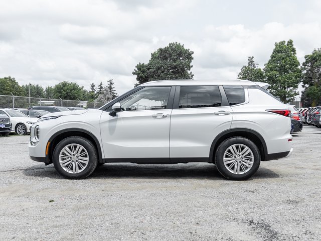 2024 Mitsubishi Outlander SE S-AWC-2