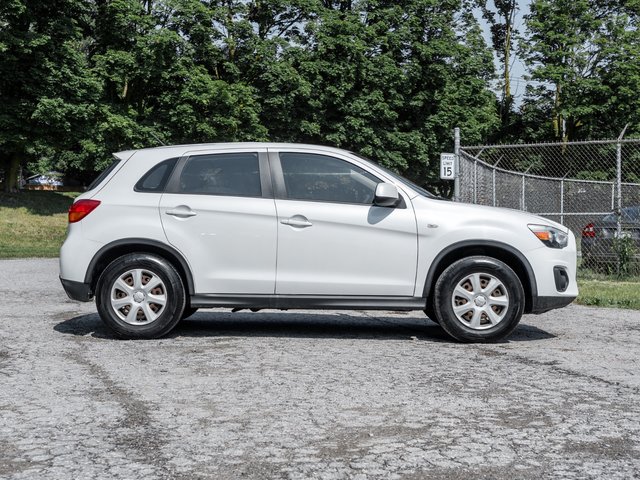 2015 Mitsubishi RVR 2WD ES - 5MT-4