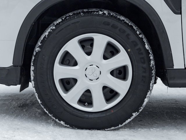 2022 Mitsubishi RVR ES FWD - CVT-3