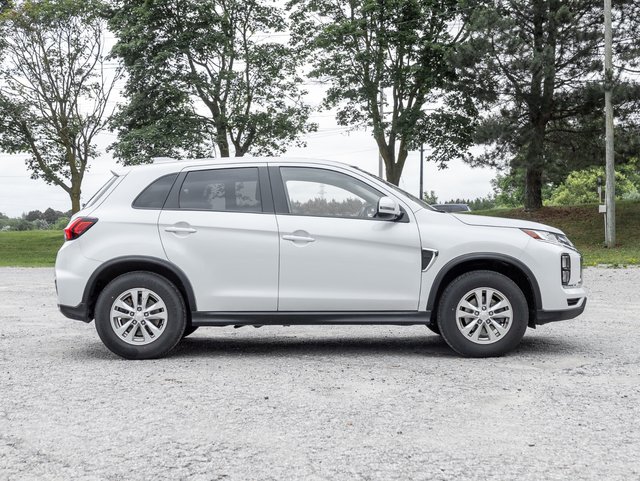 2023 Mitsubishi RVR 2.4L SE AWC - CVT-4