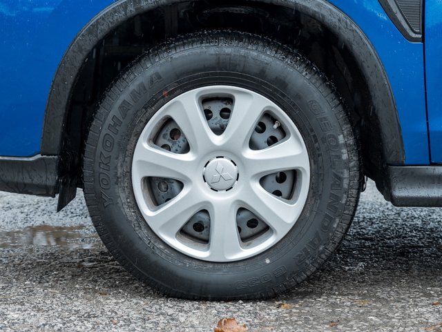 2024 Mitsubishi RVR ES FWD-3