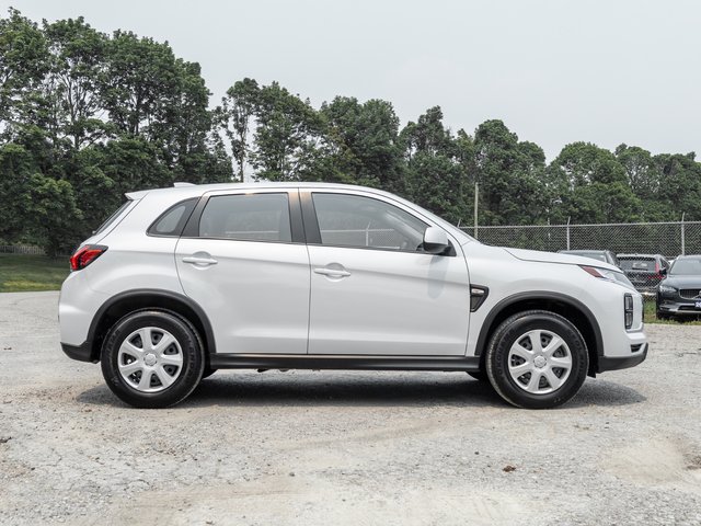 2024 Mitsubishi RVR ES FWD-4