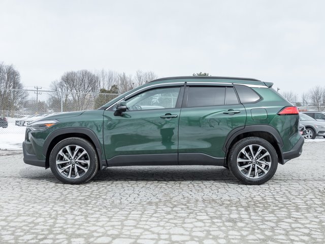 2022 Toyota Corolla Cross XLE AWD-2