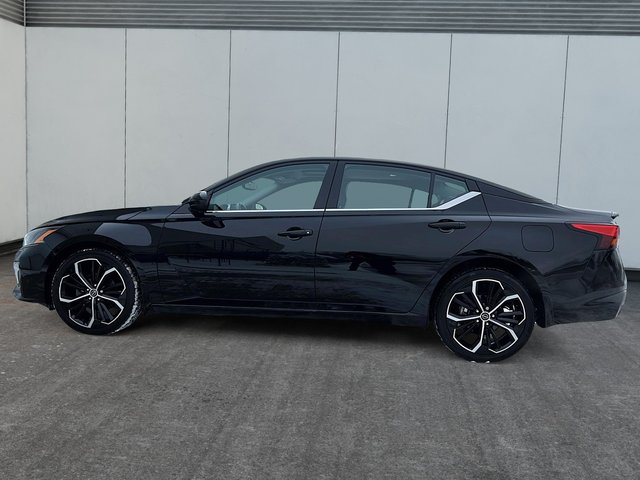 2023 Nissan Altima SR AWD MODEL SPORT-4
