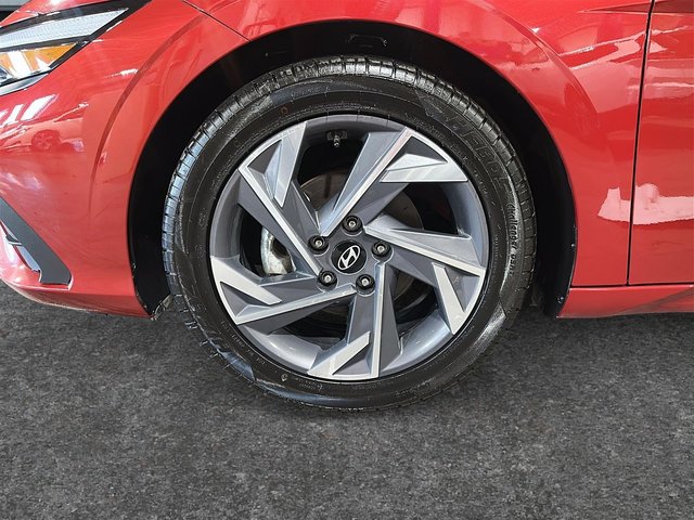 2025 Hyundai Elantra Preferred  Ensemble Tech-6