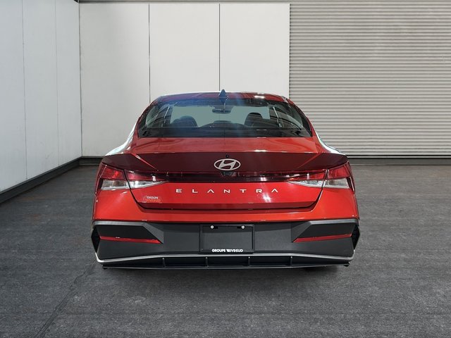 2025 Hyundai Elantra Preferred  Ensemble Tech-2