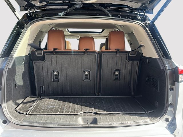 Nissan Pathfinder PLATINUM AWD 2024-5