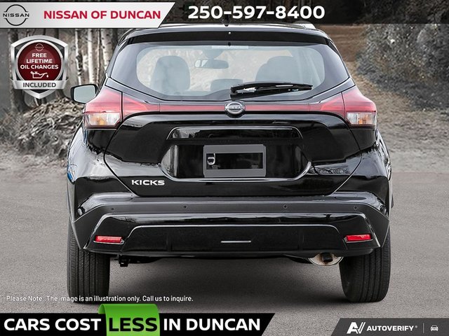 2025 Nissan Kicks Play SV-4