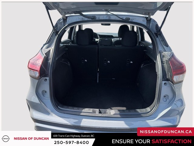 2025 Nissan Kicks Play S-5