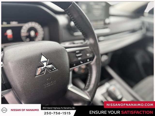 2023 Mitsubishi Outlander PHEV LE-5