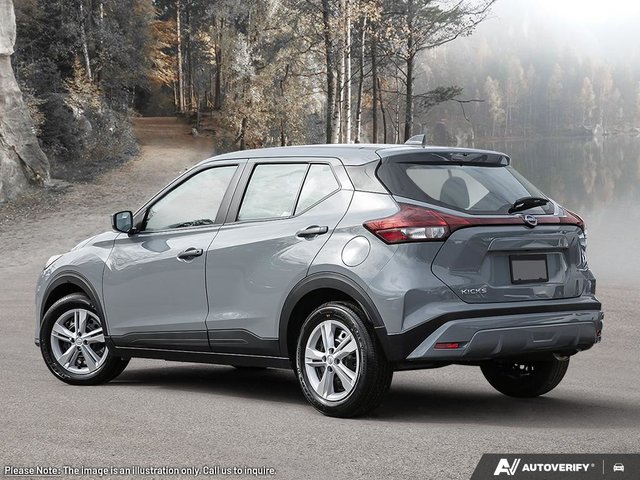 2025 Nissan Kicks Play S-3
