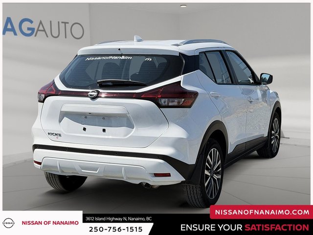 2025 Nissan Kicks Play S-4