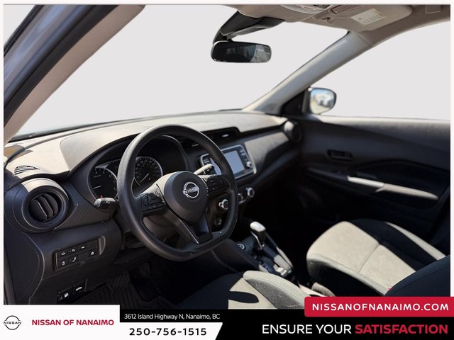 2025 Nissan Kicks Play S-3