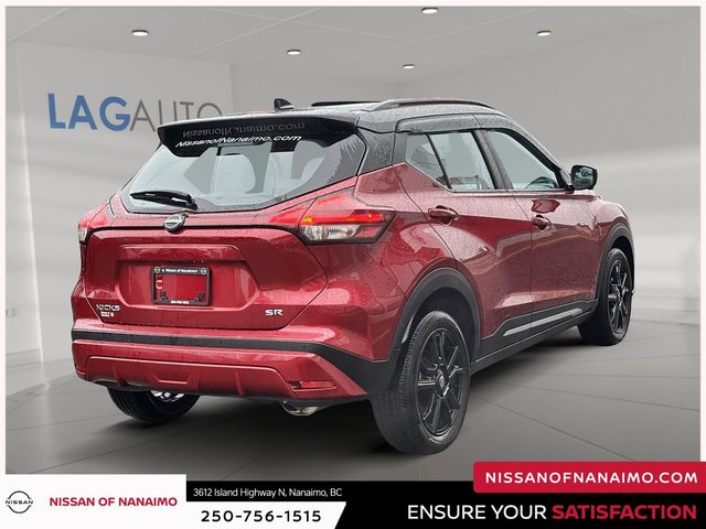 2024 Nissan Kicks SR photo 2