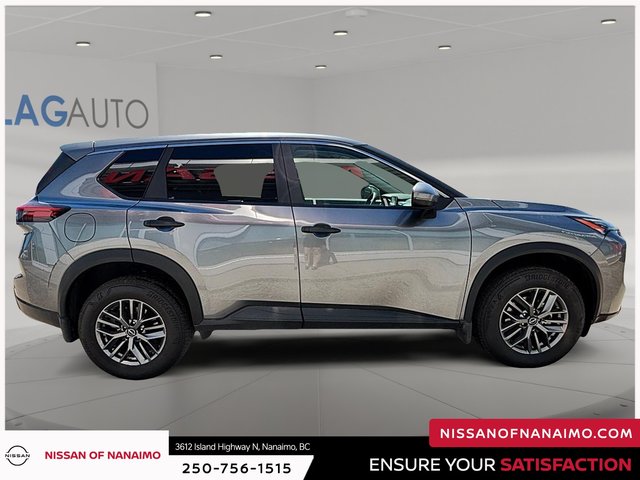 2025 Nissan Rogue S-4