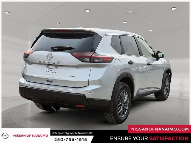 2025 Nissan Rogue S-4