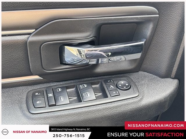 2021 Ram 1500 Classic Warlock-4
