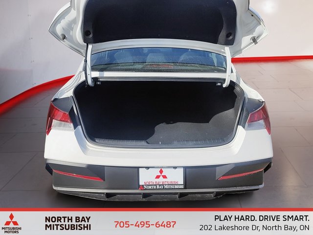 2025 Hyundai ELANTRA ESSENTIAL-5