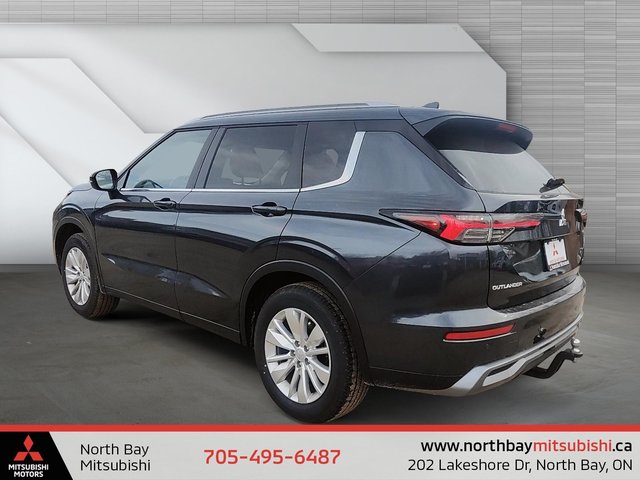 2026 Mitsubishi Outlander SE S-AWC-3