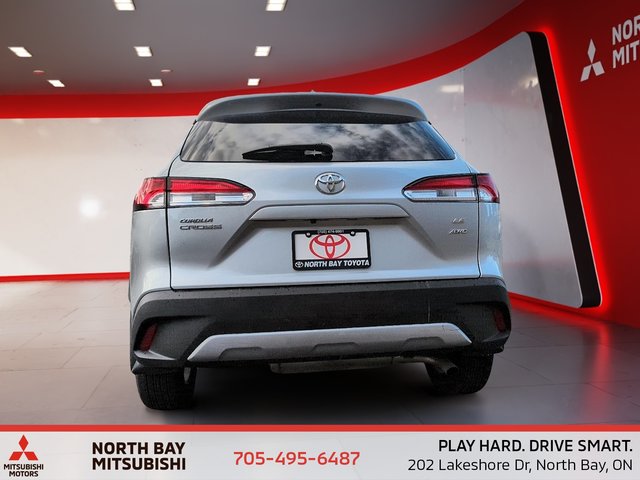 2023 Toyota COROLLA CROSS LE-4