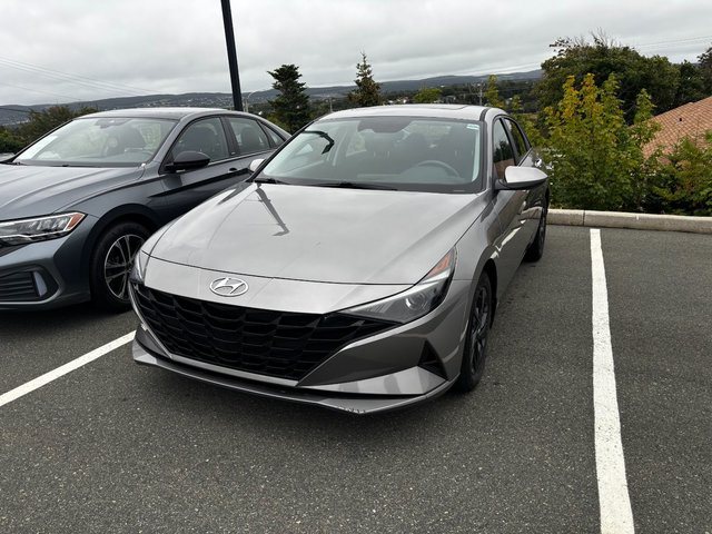 2023 Hyundai Elantra Preferred