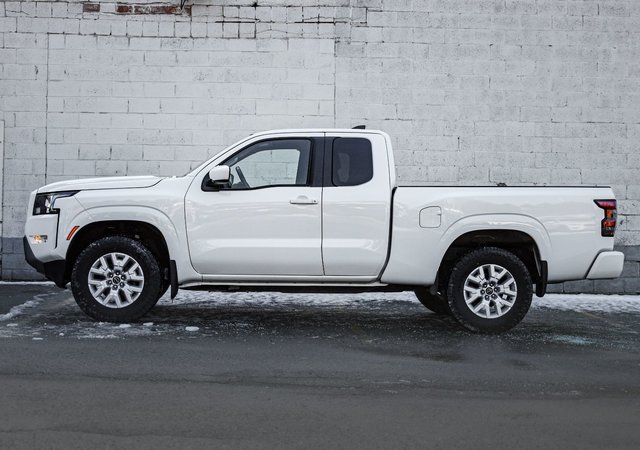 2023 Nissan Frontier SV-0